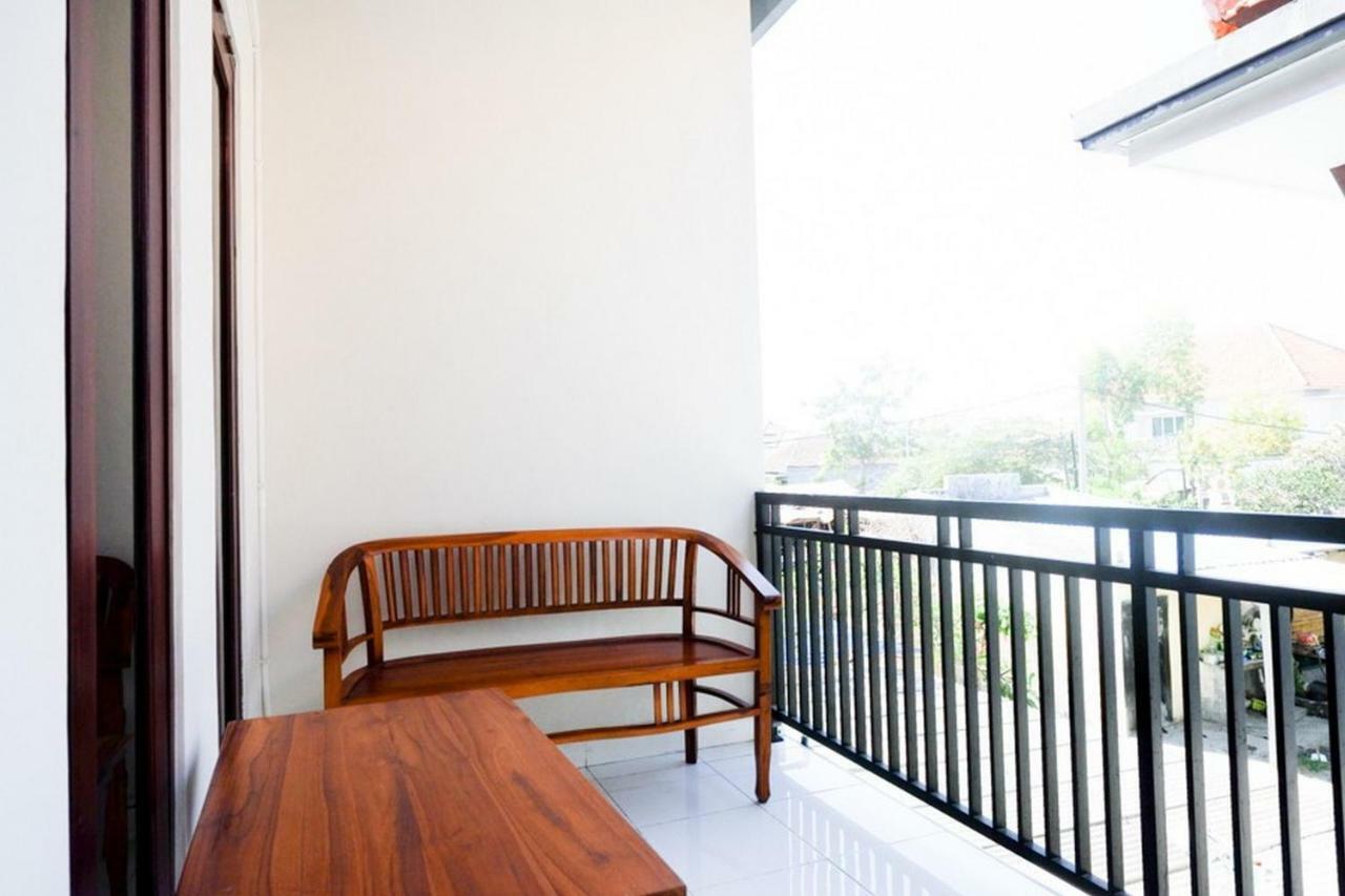 RedDoorz near Mertasari Beach Denpasar  Bagian luar foto